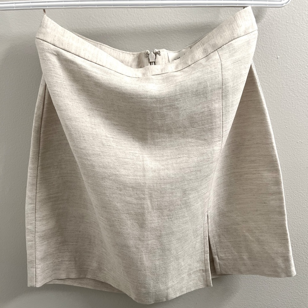 Wilfred mini skirt. Size small. Never worn.